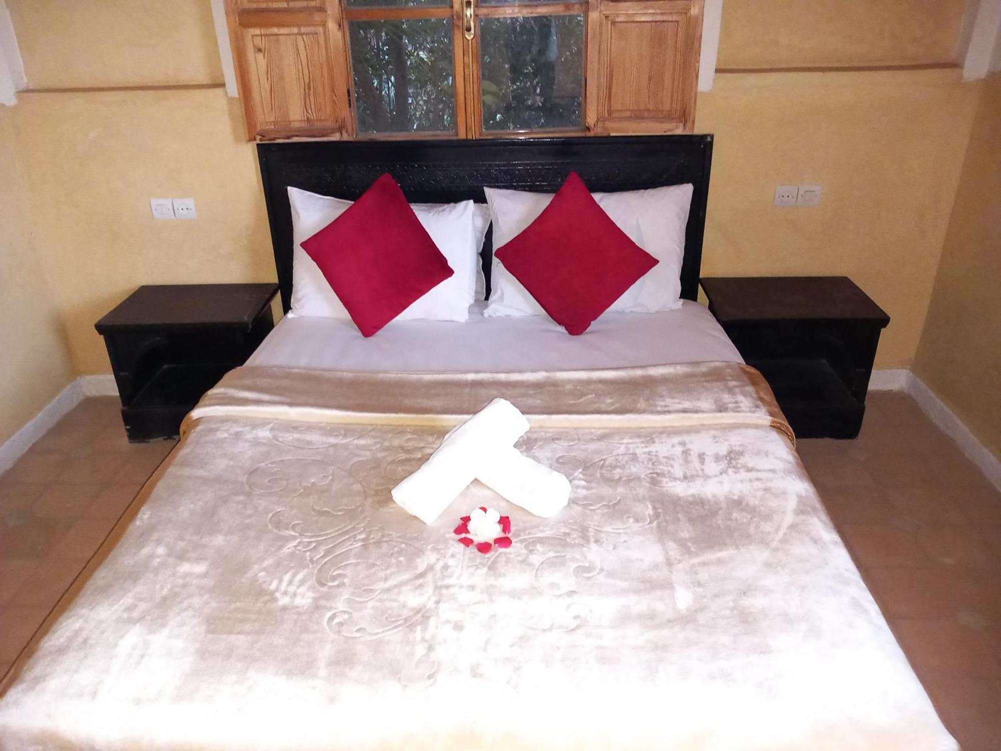 Latifa House Hotel Sbiti Luaran gambar