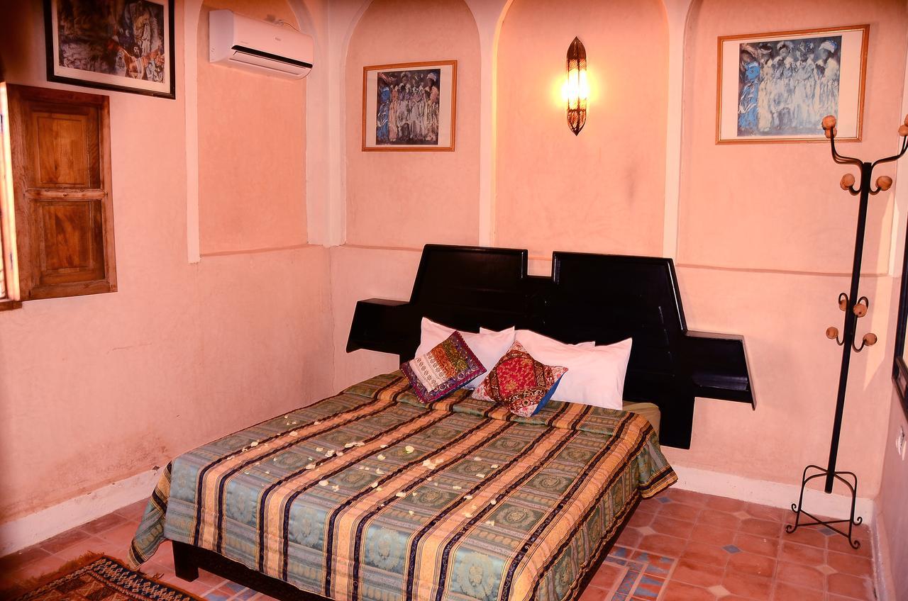 Latifa House Hotel Sbiti Luaran gambar